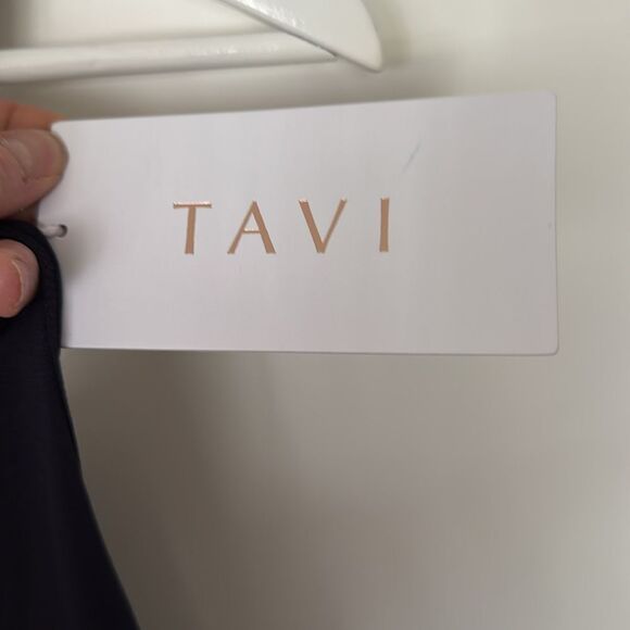 Pure Barre x Tavi Active Twisted Racerback XS – “Barre So Hard” Black Tank NWT - Picture 10 of 11